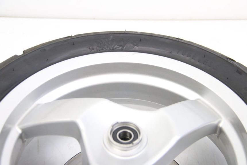 photo de JANTE AVANT PEUGEOT E-VIVACITY 1 (2012 - 2018) - Vue d’ensemble