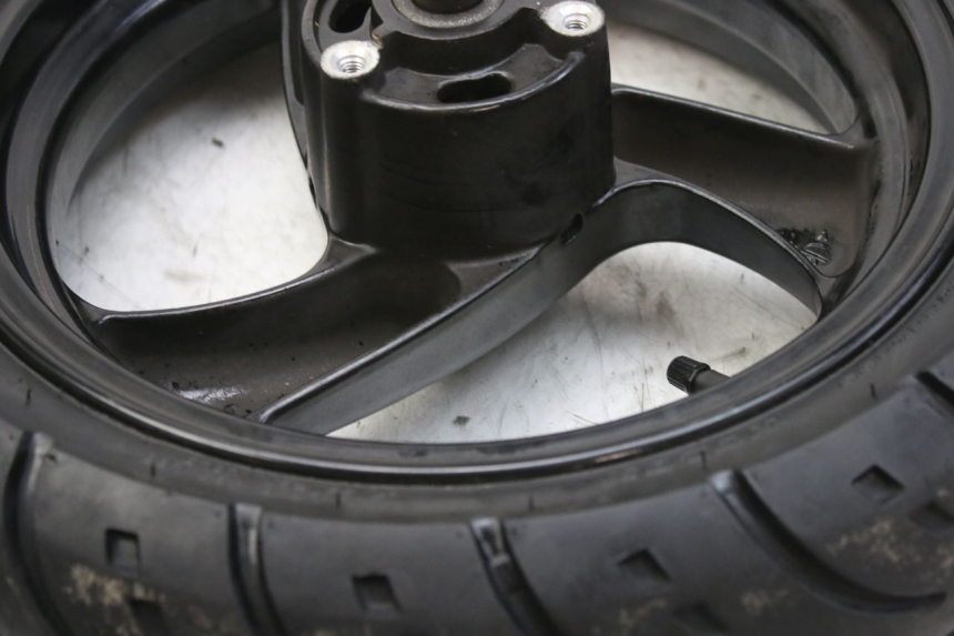 photo de JANTE AVANT PEUGEOT ELYSTAR 50 (2002 - 2014) - État de surface