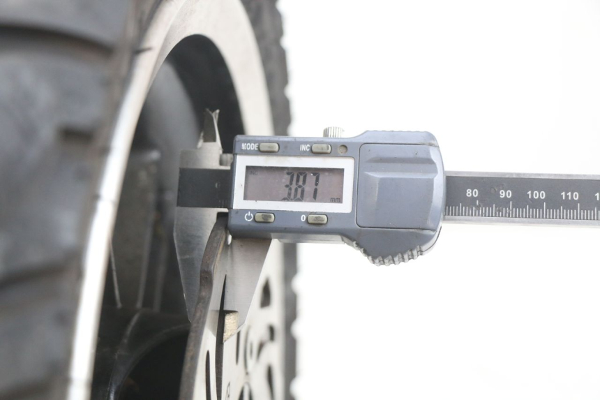 photo de JANTE AVANT KEEWAY F-ACT FACT 50 (2006 - 2011) - Zoom état d’usage