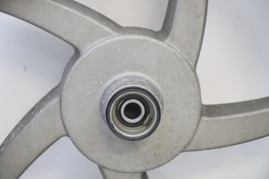 photo de JANTE AVANT SYM FIDDLE 2 50 (2008 - 2013) - Gros plan technique