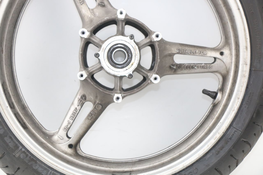 photo de JANTE AVANT YAMAHA FJR ABS 1300 (2006 - 2012) - Vue rapprochée