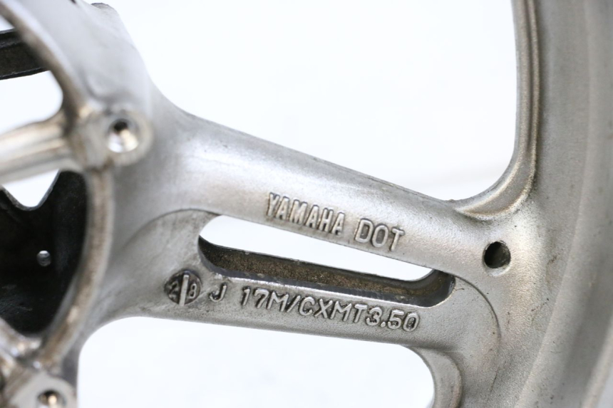 photo de JANTE AVANT YAMAHA FJR ABS 1300 (2006 - 2012) - Zoom état d’usage