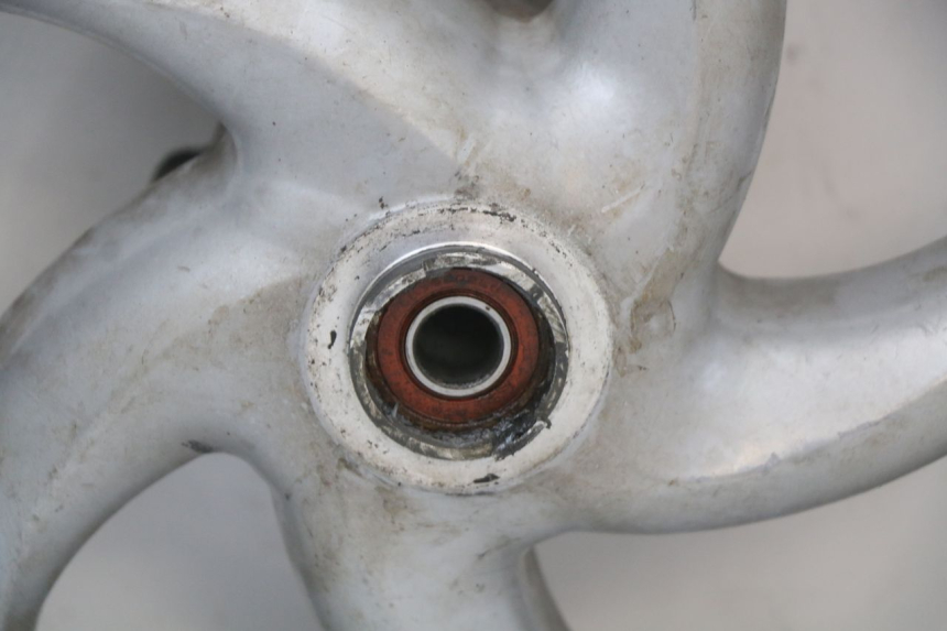 photo de JANTE AVANT PIAGGIO FLY 2T 50 (2004 - 2017) - Autre angle de vue