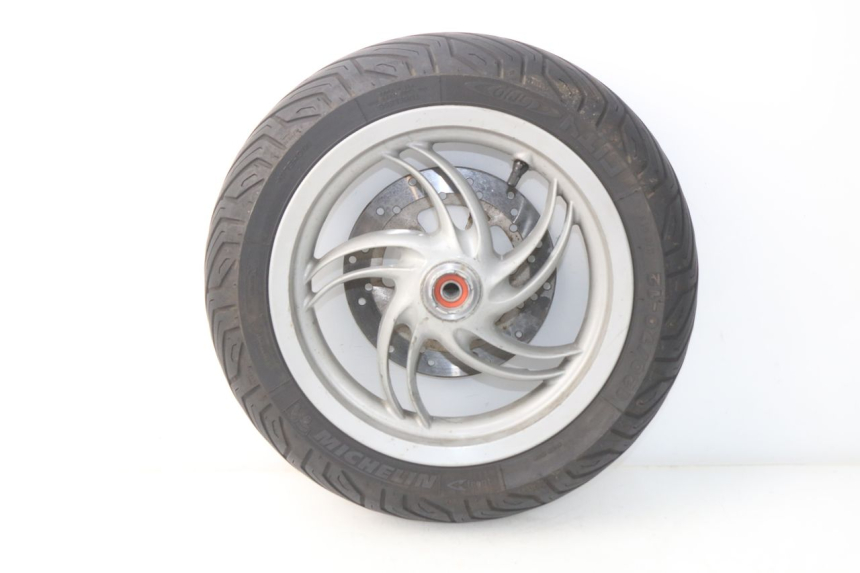 photo de JANTE AVANT PIAGGIO FLY IE 125 (2012 - 2017) - Détails caractéristiques