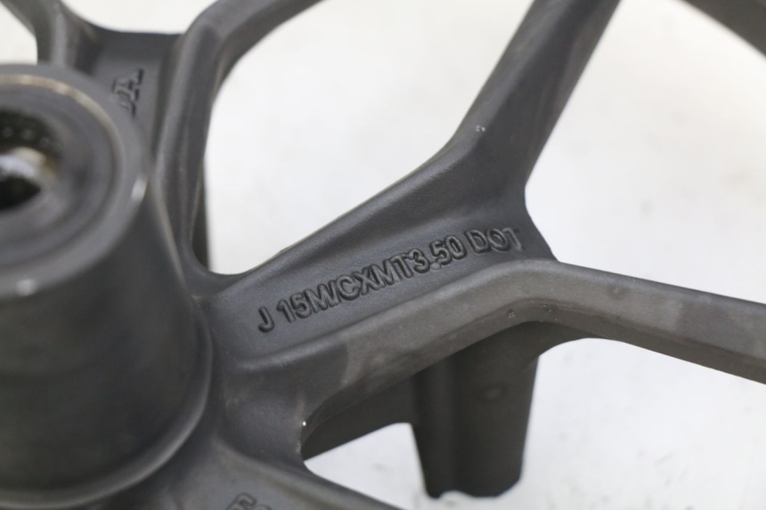 photo de JANTE AVANT HONDA FORZA 125 (2015 - 2016) - Détail de la pièce