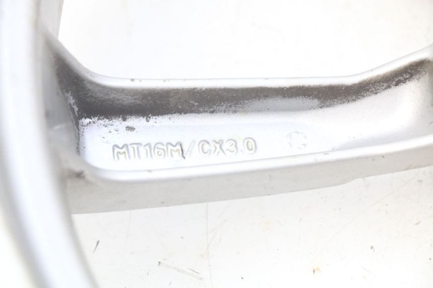 photo de JANTE AVANT PEUGEOT GEOPOLIS 400 (2007 - 2013) - Détail de la pièce