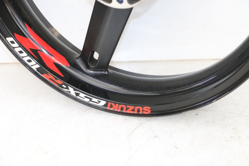 photo de JANTE AVANT SUZUKI GSXR GSX-R 1000 (2003 - 2004) - Vue rapprochée