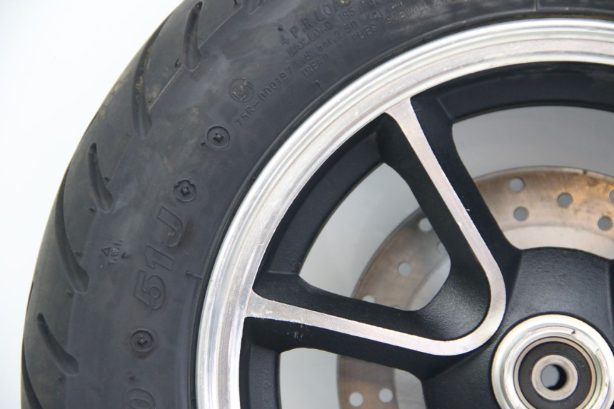 photo de JANTE AVANT JM MOTORS GT LINE 4T 50 (2021 - 2023) - Vue rapprochée