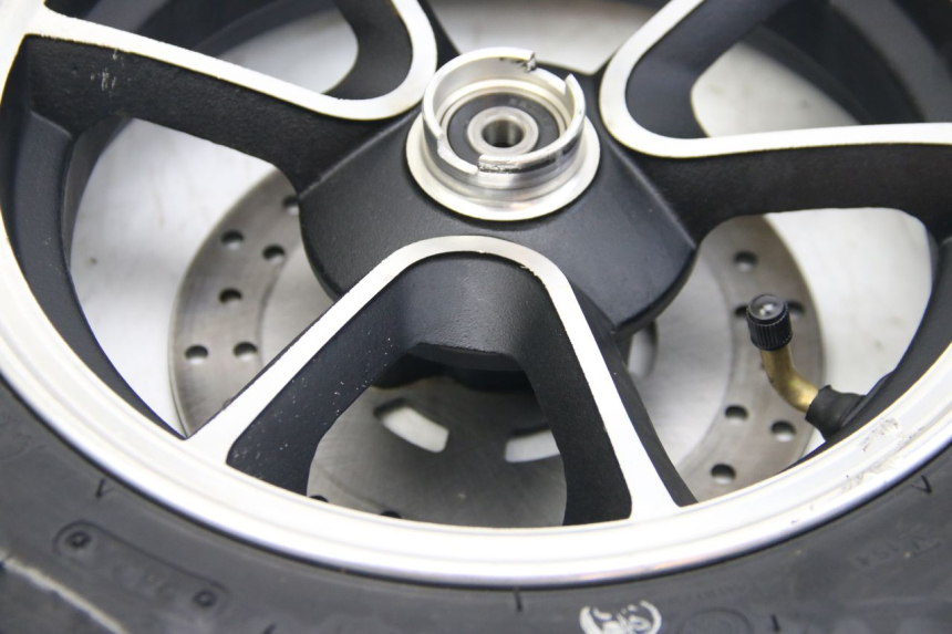 photo de JANTE AVANT JM MOTORS GT LINE 4T 50 (2021 - 2023) - Points de fixation