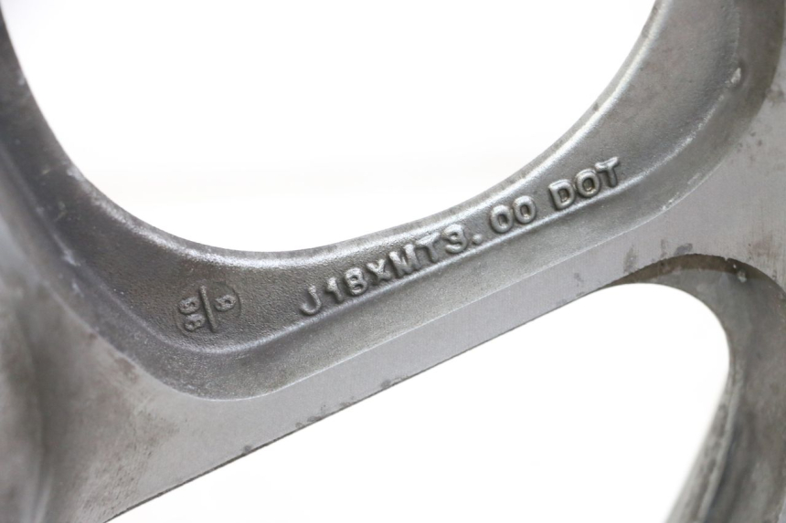 photo de JANTE AVANT KAWASAKI GTR 1000 (1994 - 2004) - Détail de la pièce