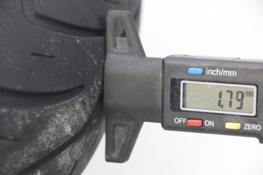 photo de JANTE AVANT PEUGEOT KISBEE 2T 50 (2010 - 2017) - Détail de la pièce