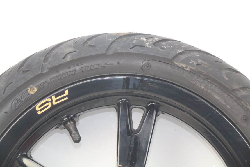 photo de JANTE AVANT PEUGEOT KISBEE 2T 50 (2010 - 2017) - Détails caractéristiques