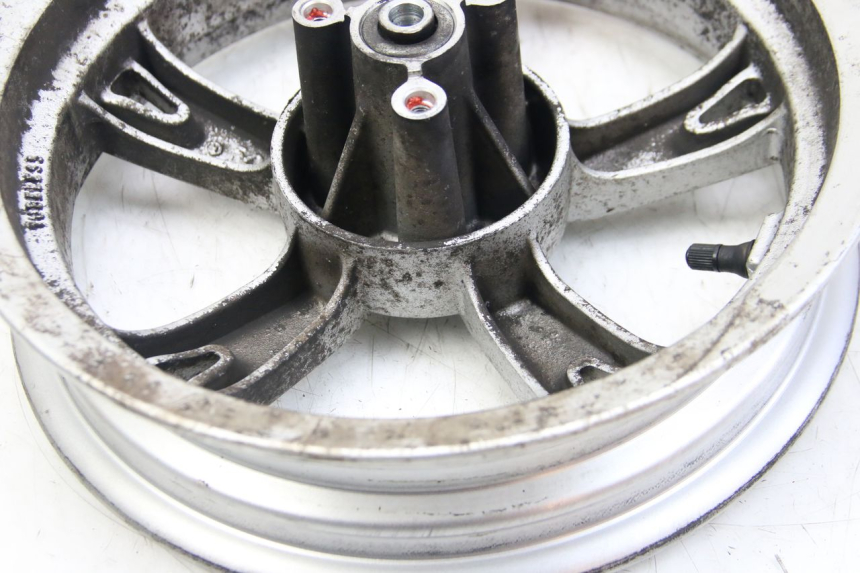 photo de JANTE AVANT PEUGEOT KISBEE 2T 50 (2010 - 2017) - Zoom état d’usage