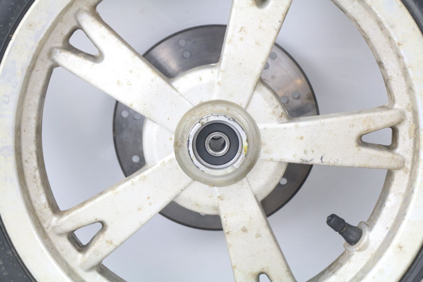 photo de JANTE AVANT PEUGEOT KISBEE 4T 50 (2010 - 2017) - Pièce contrôlée