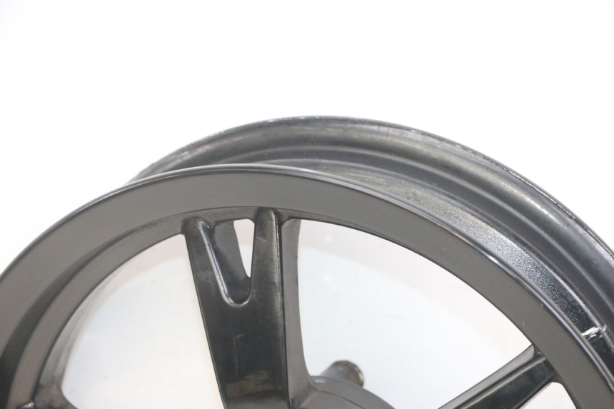 photo de JANTE AVANT PEUGEOT KISBEE 4T 50 (2018 - 2022) - Points de fixation