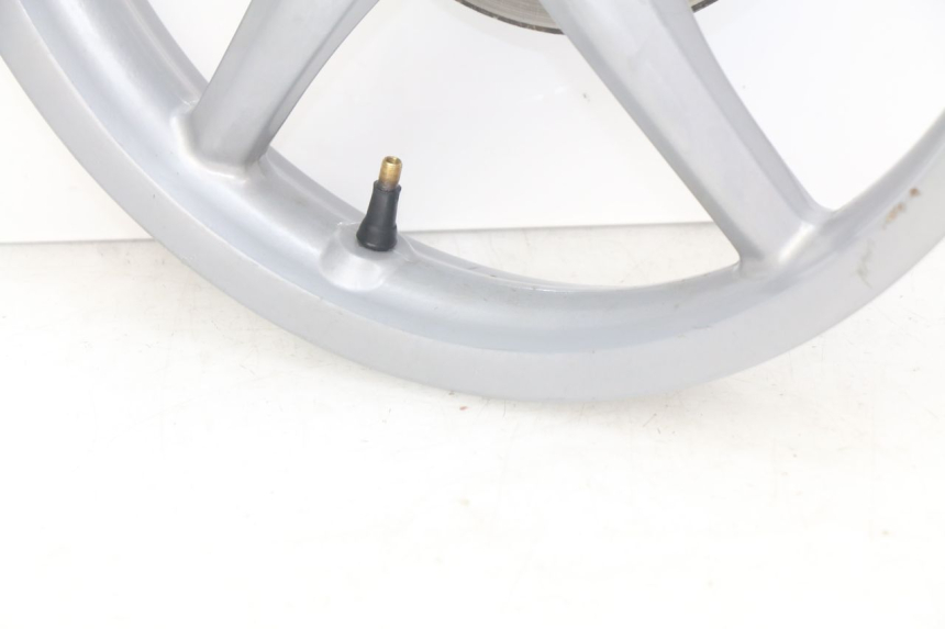 photo de JANTE AVANT PIAGGIO LIBERTY 4T 50 (2004 - 2008) - Détails caractéristiques