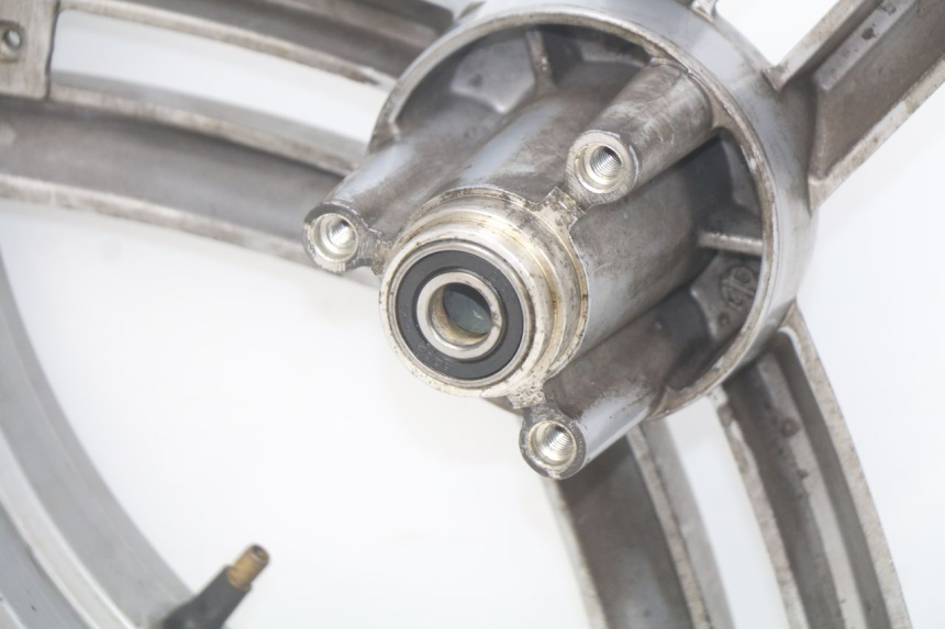 photo de JANTE AVANT PEUGEOT LUDIX 2 PRO 4T 50 (2008 - 2013) - Marquages et références