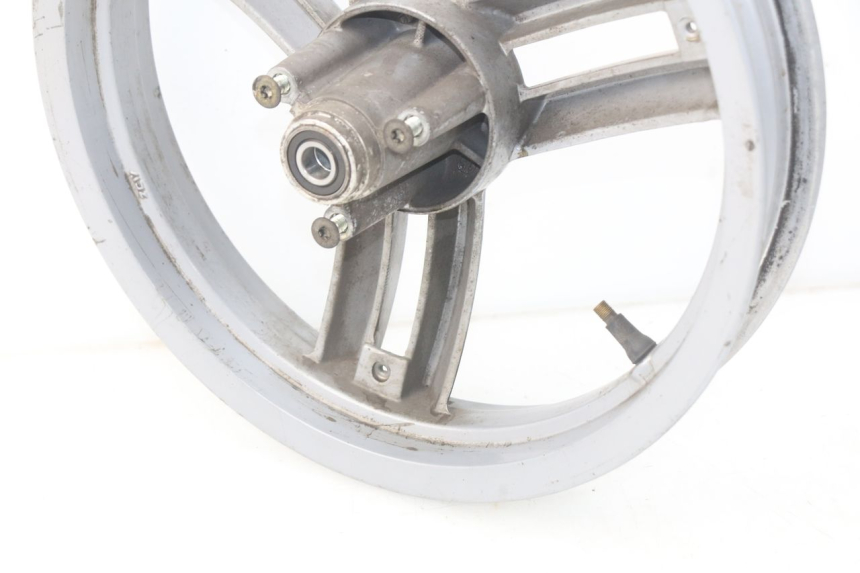 photo de JANTE AVANT PEUGEOT LUDIX 50 (2008 - 2017) - Gros plan technique