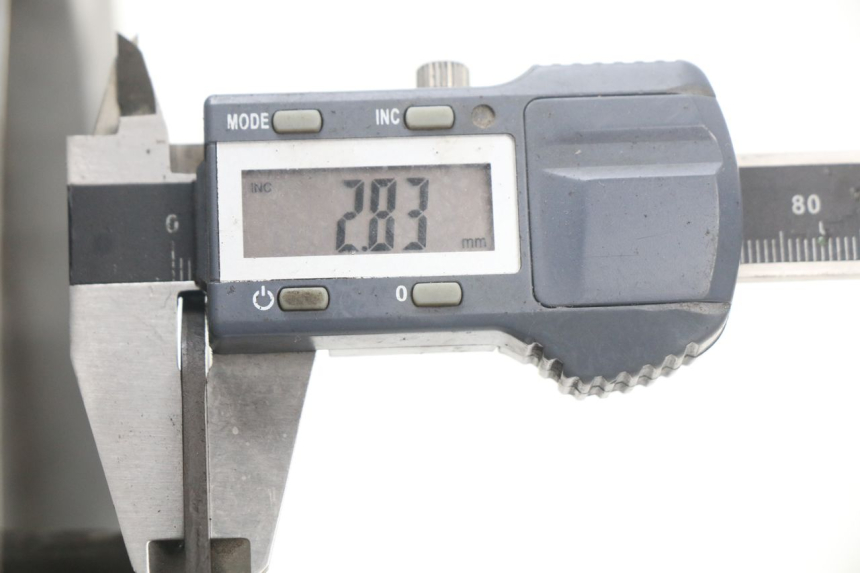 photo de JANTE AVANT PEUGEOT LUDIX 50 (2005 - 2007) - Détail de la pièce