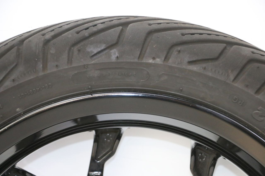 photo de JANTE AVANT PIAGGIO MP3 HPE 310 (2024 - 2025) - Vue rapprochée