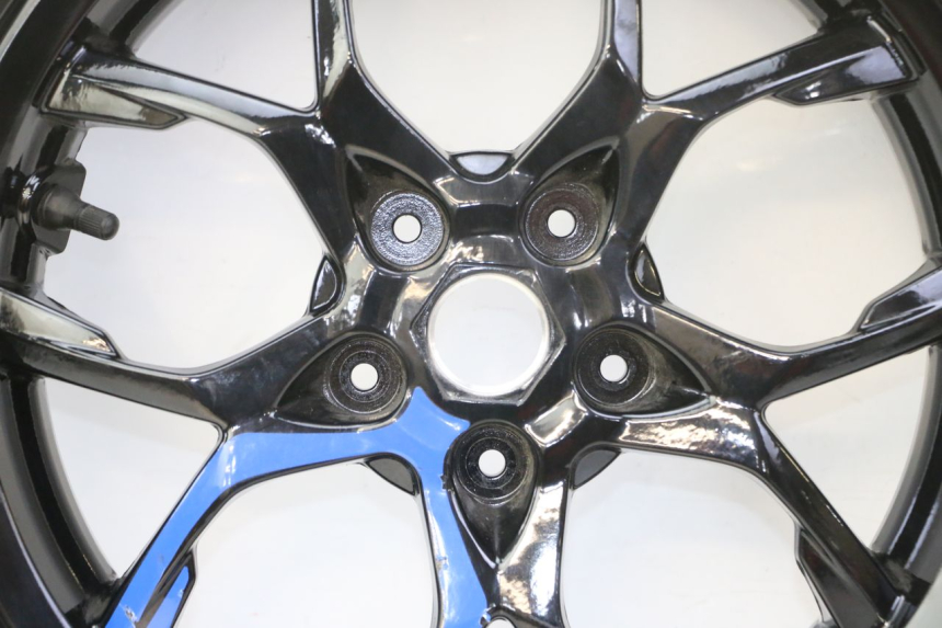 photo de JANTE AVANT PIAGGIO MP3 HPE 310 (2024 - 2025) - Angle alternatif