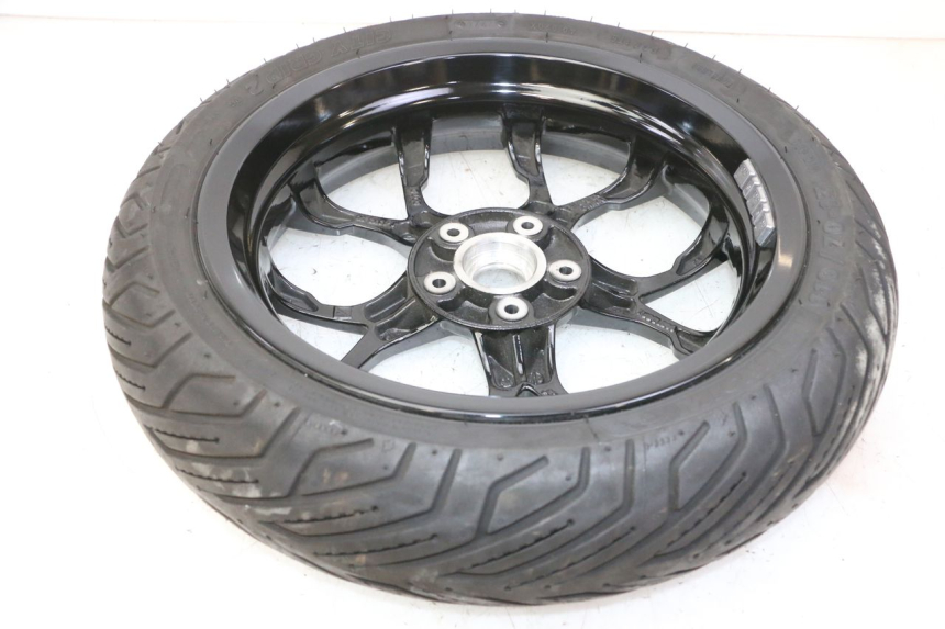 photo de JANTE AVANT PIAGGIO MP3 HPE 310 (2024 - 2025) - Points de fixation