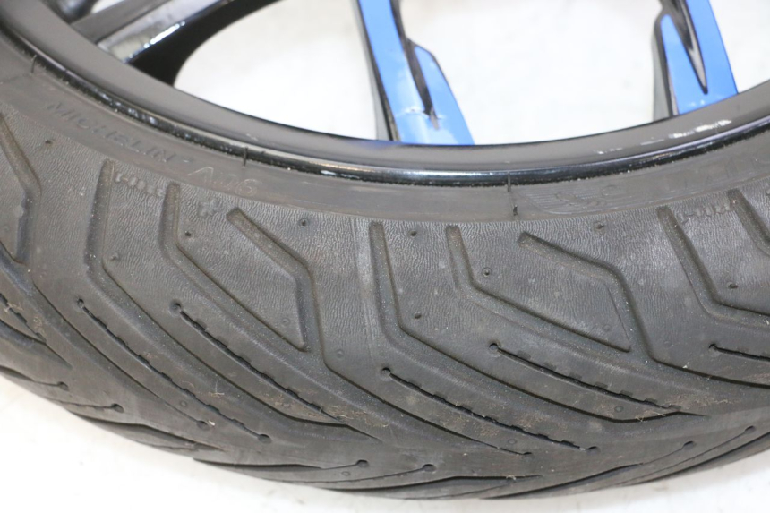 photo de JANTE AVANT PIAGGIO MP3 HPE 310 (2024 - 2025) - Marquages et références