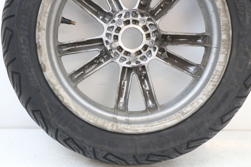 photo de JANTE AVANT PIAGGIO MP3 LT 400 (2007 - 2012) - Points de fixation