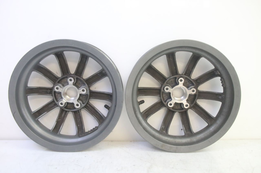 photo de JANTE AVANT PIAGGIO MP3 LT 400 (2007 - 2012) - Zoom composants