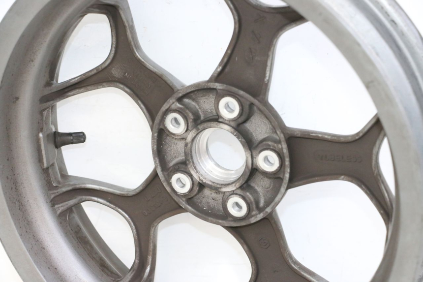 photo de JANTE AVANT PIAGGIO MP3 500 (2014 - 2017) - Gros plan technique