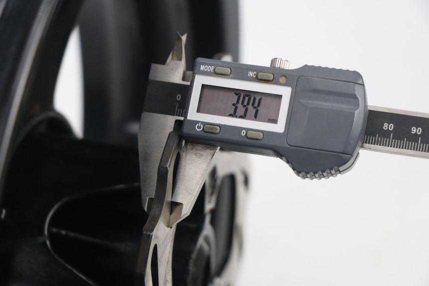 photo de JANTE AVANT MBK NITRO 50 (2004 - 2008) - Détail de la pièce