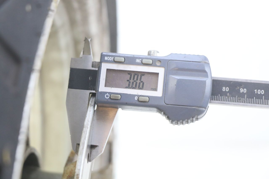 photo de JANTE AVANT SELECT UP OCTALIS 125 (2007 - 2012) - Zoom état d’usage