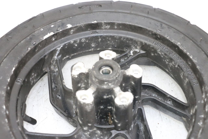 photo de JANTE AVANT SYM ORBIT III 3 4T 50 (2018 - 2021) - Gros plan technique