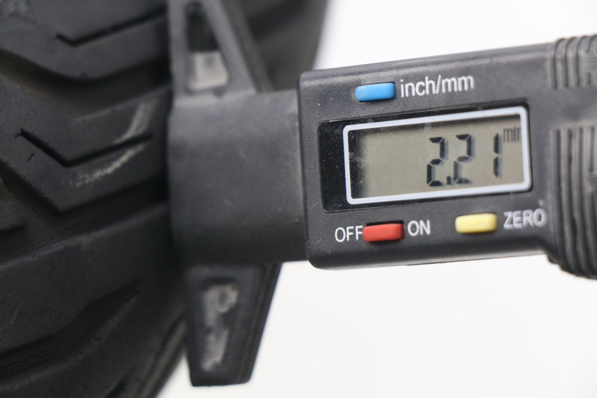 photo de JANTE AVANT HONDA PCX (JF47) 125 (2012 - 2013) - Zoom état d’usage