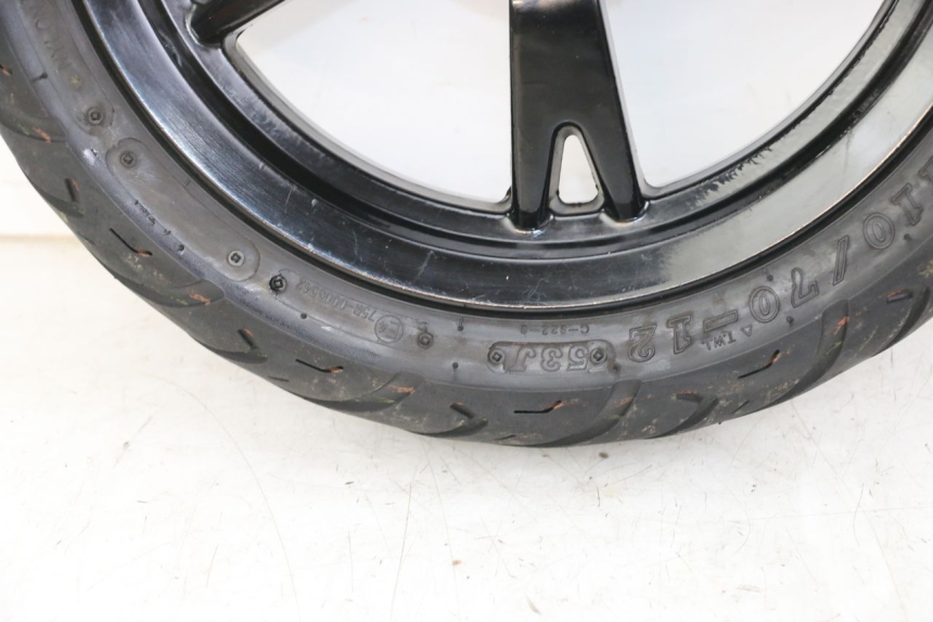 photo de JANTE AVANT PEUGEOT KISBEE 2T 50 (2010 - 2017) - Points de fixation