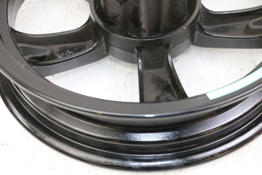 photo de JANTE AVANT PEUGEOT STREETZONE 4T 50 (2018 - 2023) - Détails caractéristiques