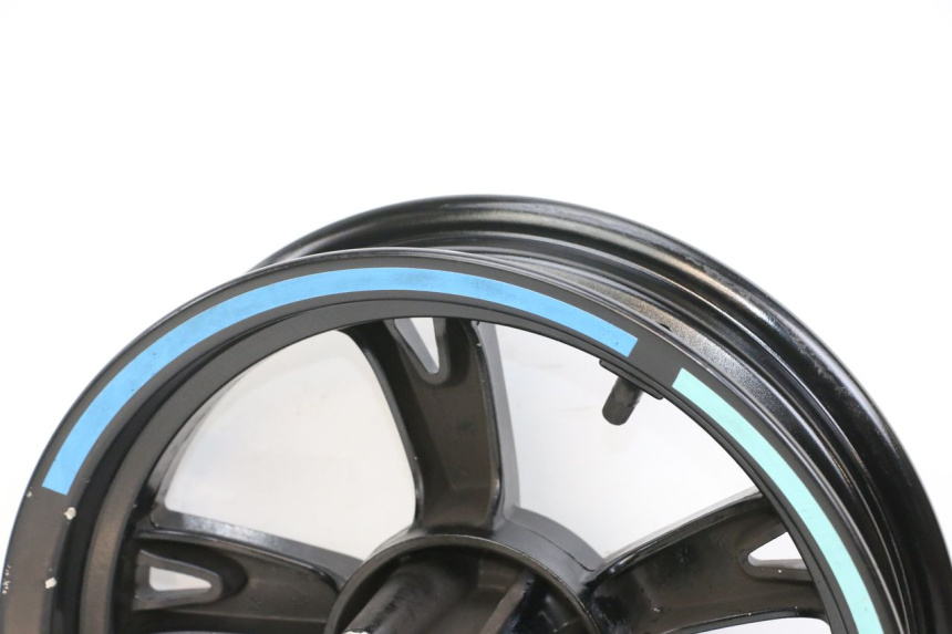 photo de JANTE AVANT PEUGEOT STREETZONE 4T 50 (2018 - 2023) - Autre angle de vue