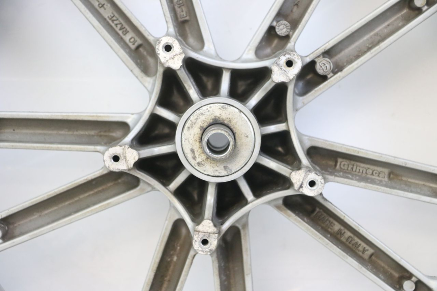 photo de JANTE AVANT PIAGGIO BEVERLY 125 (1998 - 2005) - Focus structure