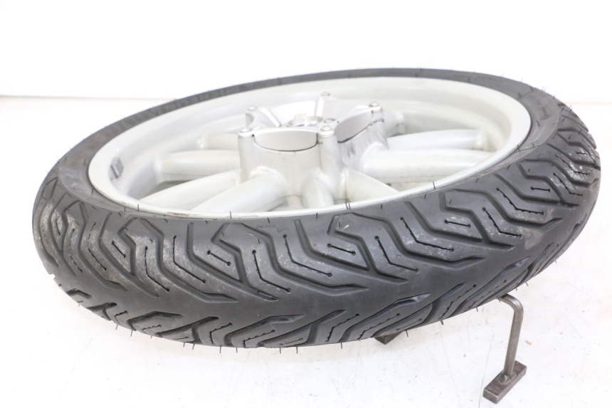 photo de JANTE AVANT PIAGGIO BEVERLY 125 (1998 - 2005) - Zoom état d’usage