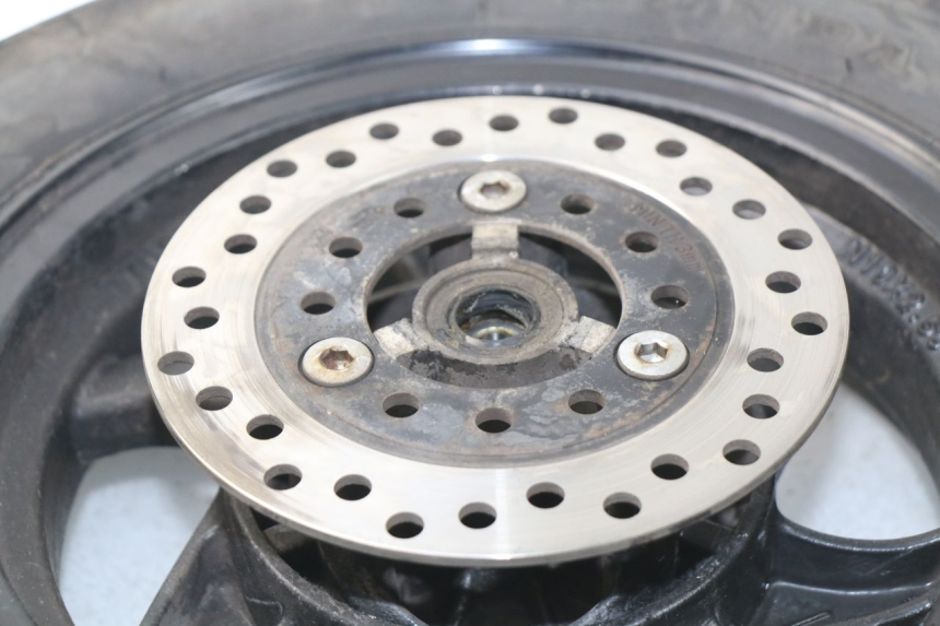 photo de JANTE AVANT KEEWAY PIXEL 50 (2008 - 2011) - Gros plan technique