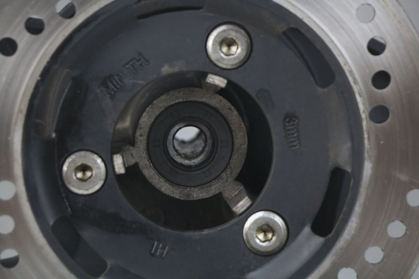 photo de JANTE AVANT RED ELECTRIC RED E PRO 1 (2017 - 2019) - Autre angle de vue