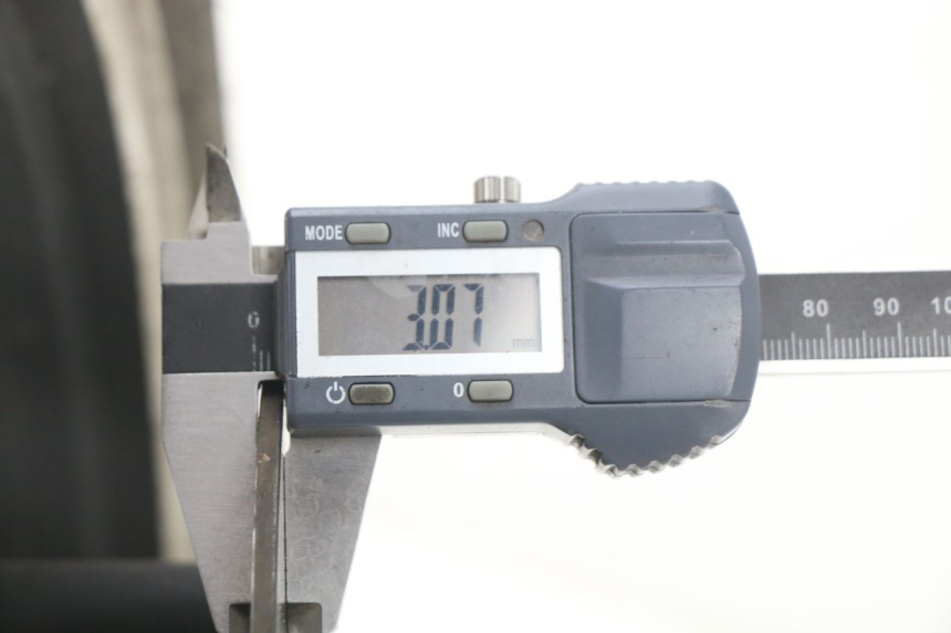 photo de JANTE AVANT RED ELECTRIC RED E PRO 1 (2017 - 2019) - Pièce contrôlée