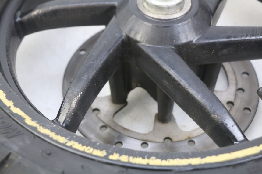 photo de JANTE AVANT GILERA RUNNER SP 50 (2009 - 2017) - Gros plan technique