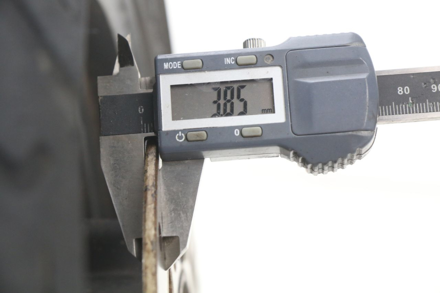 photo de JANTE AVANT DAELIM S4 50 (2010 - 2015) - Autre angle de vue