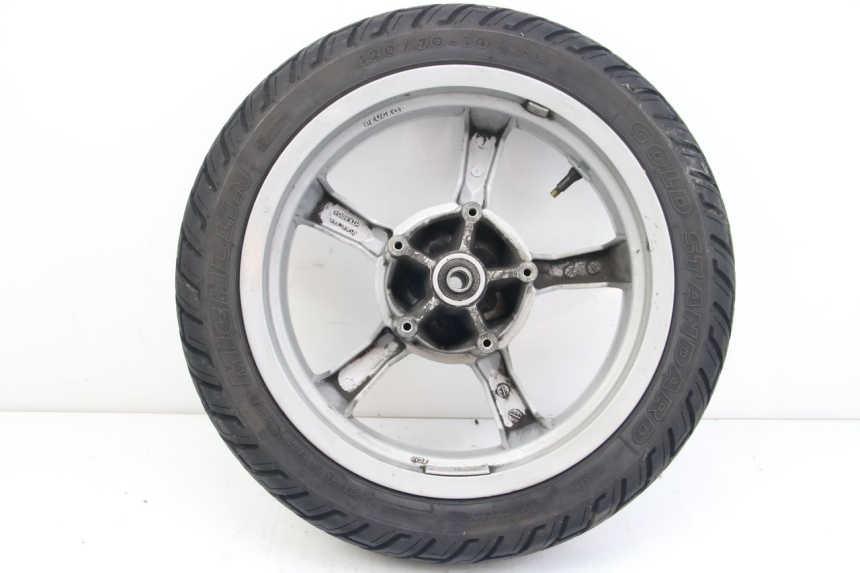 photo de JANTE AVANT PEUGEOT SATELIS COMPRESSOR K15 125 (2006 - 2009) - Détail de la pièce