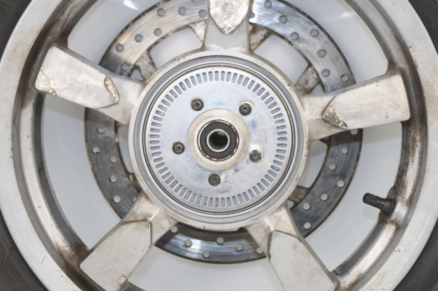 photo de JANTE AVANT PEUGEOT SATELIS 125 (2010 - 2012) - Vue produit