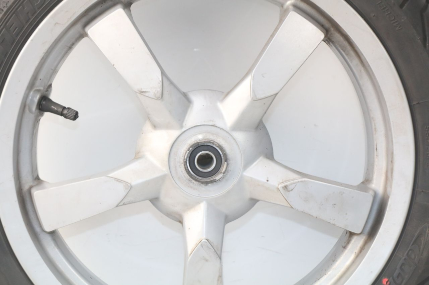 photo de JANTE AVANT PEUGEOT SATELIS 300 (2012 - 2015) - Zoom composants