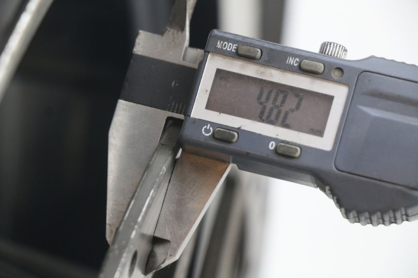 photo de JANTE AVANT PEUGEOT SATELIS 125 (2010 - 2012) - Détail de la pièce