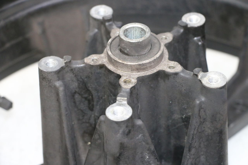 photo de JANTE AVANT PEUGEOT SATELIS 125 (2013 - 2018) - Vue produit