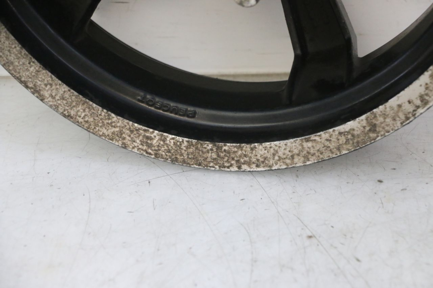 photo de JANTE AVANT PEUGEOT SATELIS 125 (2006 - 2009) - Marquages et références